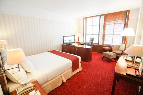 Hotel Redtop
