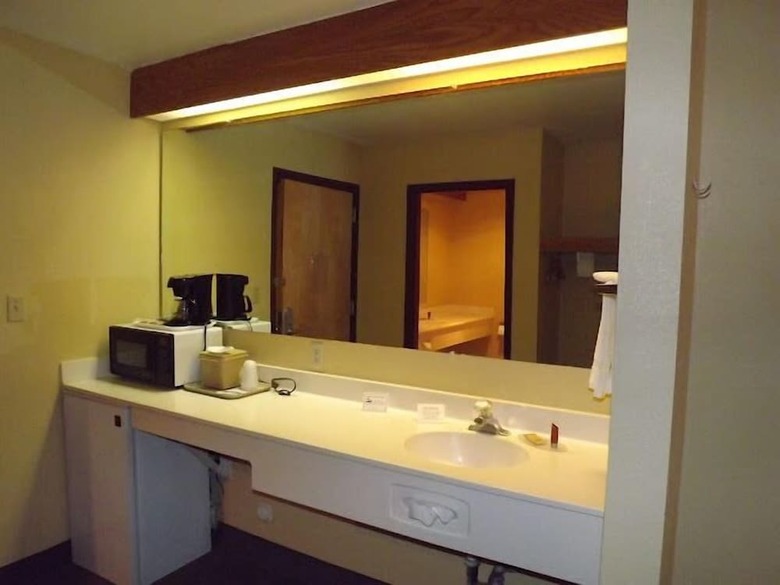 Hotel Quality Inn & Suites