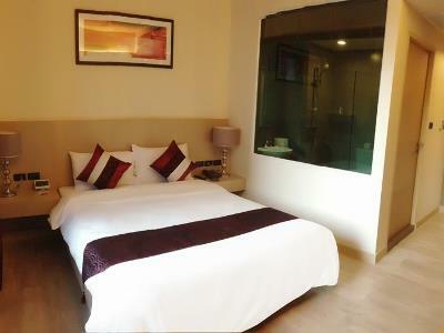 Hotel I Check Inn Nana