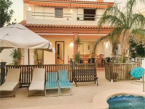 Six-bedroom Holiday Home In La Azohia