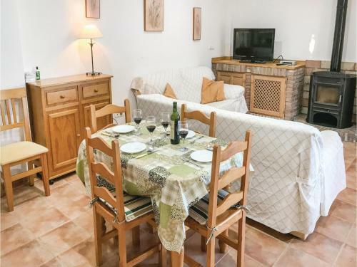 Six-bedroom Holiday Home In La Azohia
