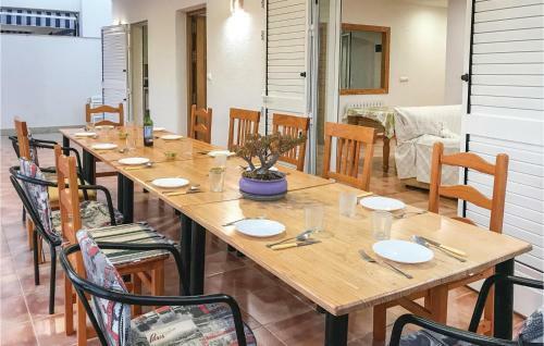 Six-bedroom Holiday Home In La Azohia