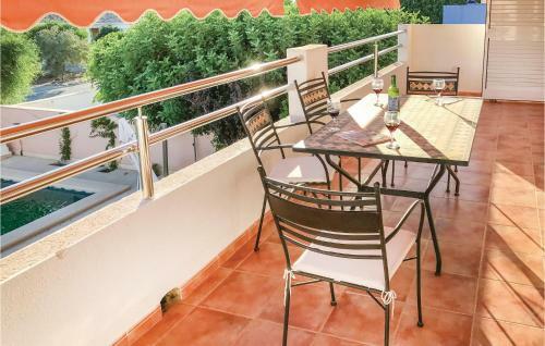 Six-bedroom Holiday Home In La Azohia
