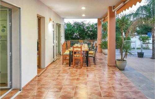Six-bedroom Holiday Home In La Azohia