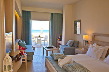 Hotel Pilot Beach Resort