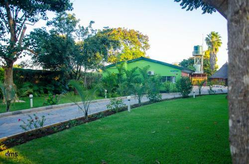Aninas Executive Lodge