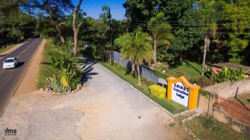 Aninas Executive Lodge