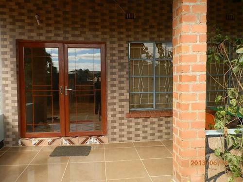 Hostal Relax Guest House