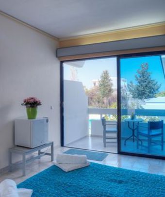 Hotel Lomeniz Blue
