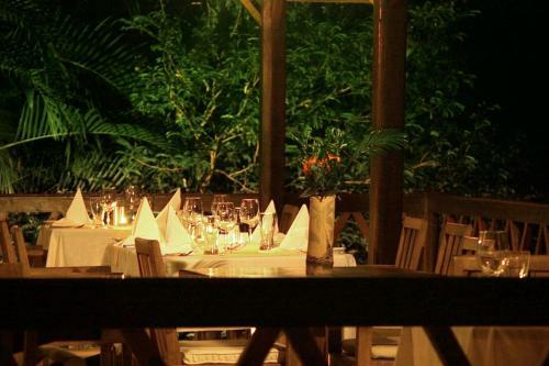 Acajou Hotel