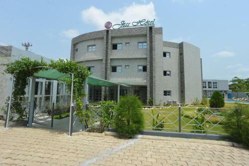 Jess Hotel Kpalim�