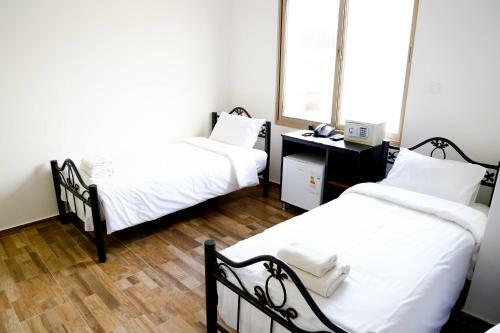 Hostal Alrowwad Guest House