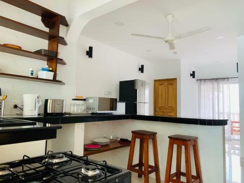 Hostal Oceanic View Apartment