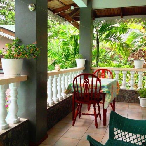 Hostal Romance Bungalows