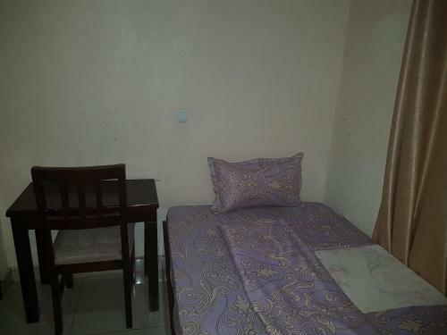 Hostal Amicizia Guest House
