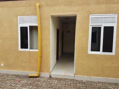 Hostal Amicizia Guest House