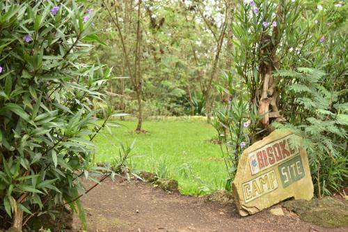 Albergue Red Rocks Rwanda - Campsite & Guesthouse