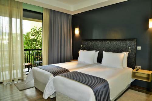 Epic Hotel & Suites