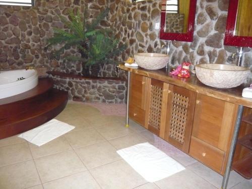 Hostal Taoahere Beach House