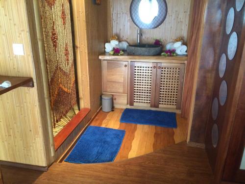Hostal Taoahere Beach House