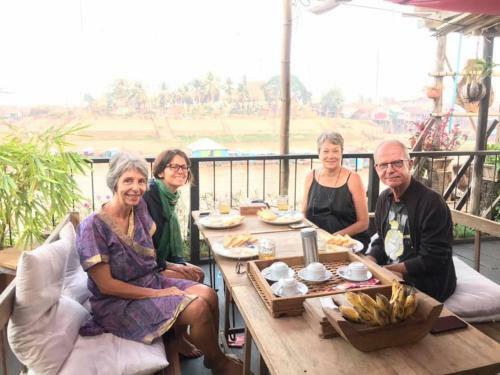 St 63 Home Stay & Tour Kampong Khleang