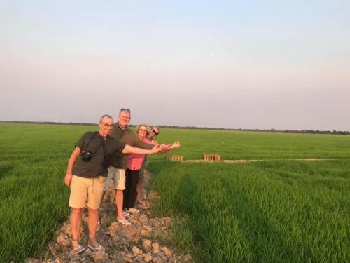 St 63 Home Stay & Tour Kampong Khleang