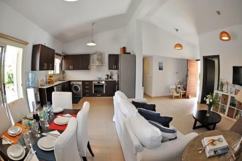 Villa Ameli Beach House