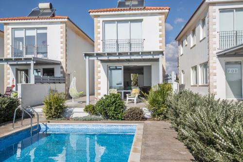 Gorgona Villas
