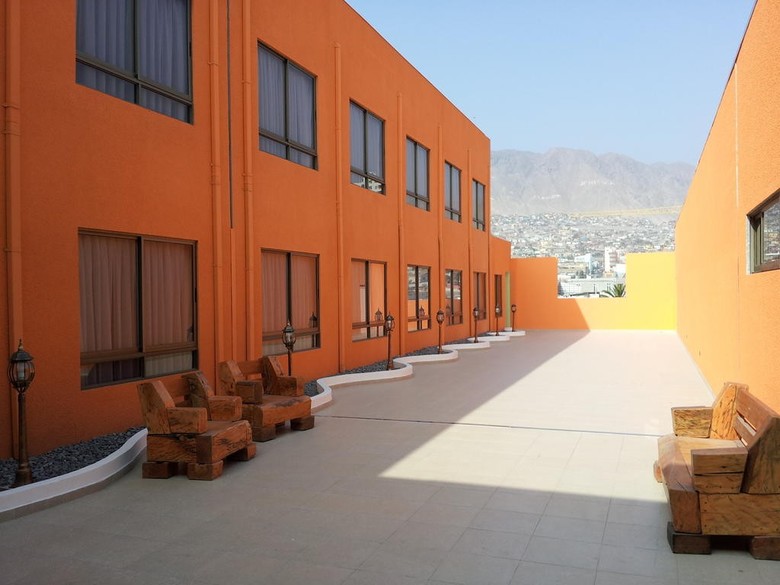 Hotel Astore Suites