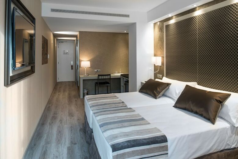 Hotel Catalonia Square