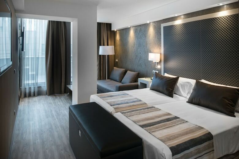 Hotel Catalonia Square