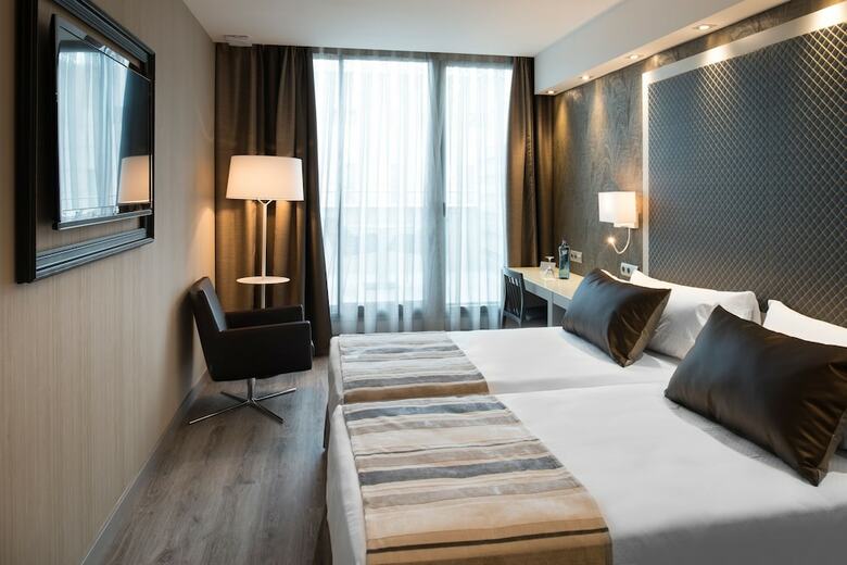 Hotel Catalonia Square