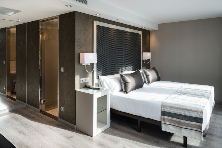 Hotel Catalonia Square
