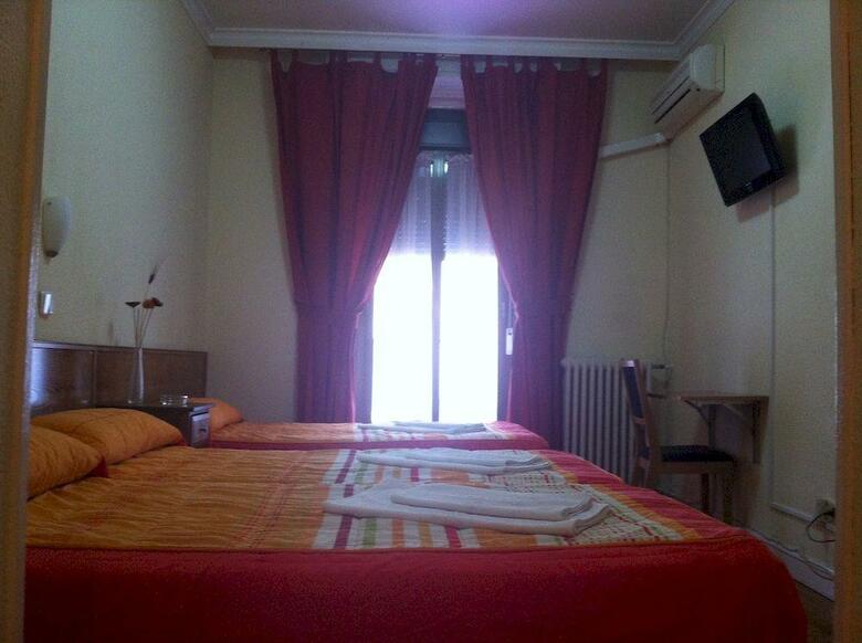 Hostal Aresol