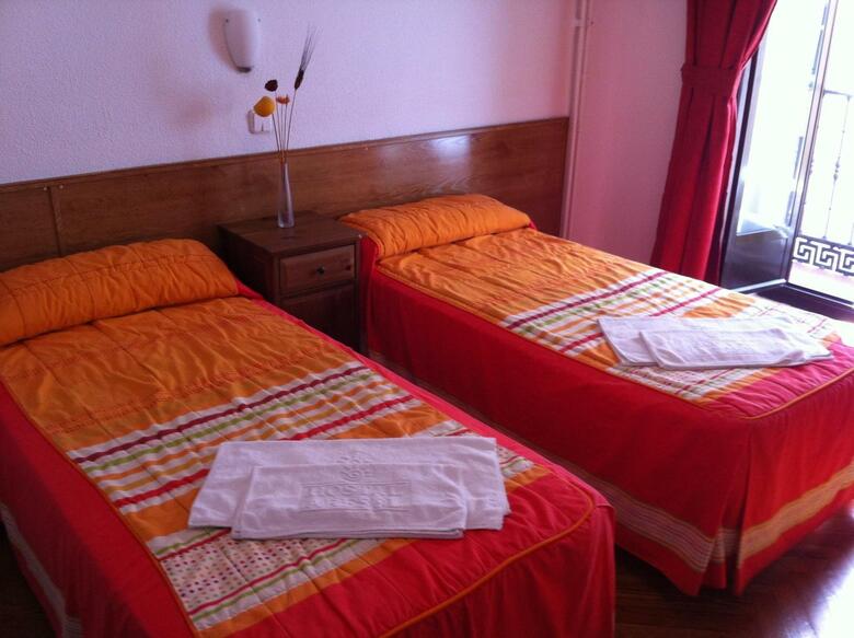 Hostal Aresol