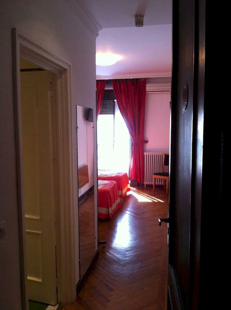 Hostal Aresol