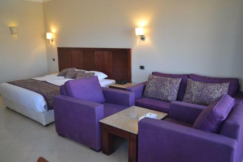 Romance Hotel