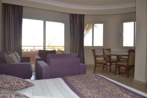 Romance Hotel