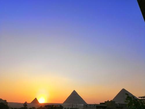 Hostal Pyramids Power Inn