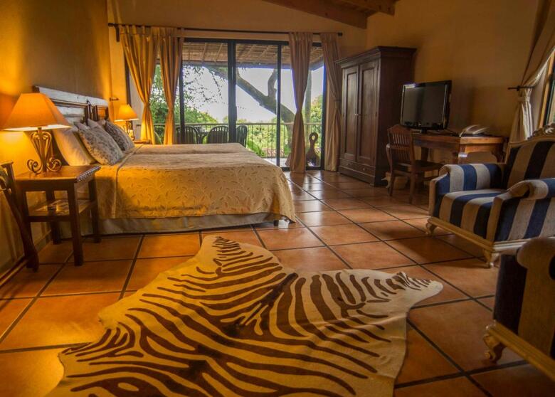 Hotel Los Almendros De San Lorenzo