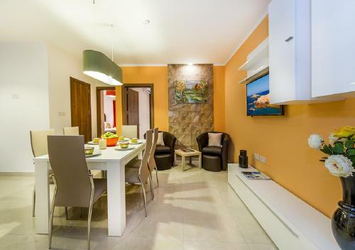 Bayside Apartments