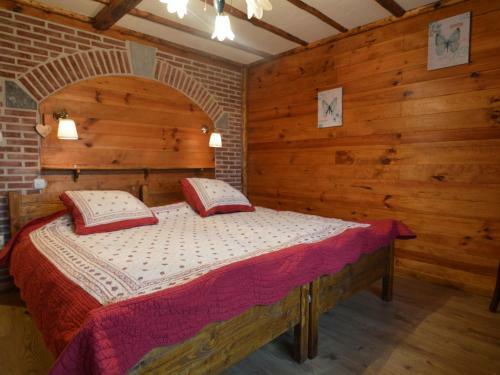 Charming Holiday Home In Mettet With Garden
