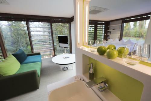 Hotel Domaine De Ronchinne - Ch�teau De La Poste