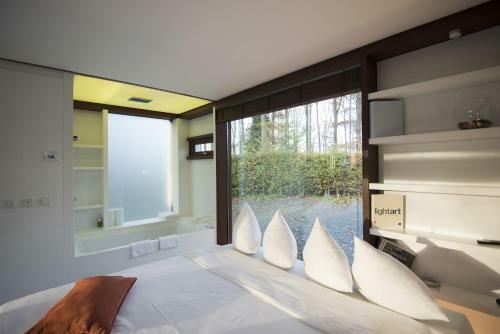 Hotel Domaine De Ronchinne - Ch�teau De La Poste