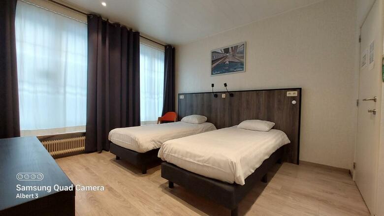 Hostal Gsb - Albert