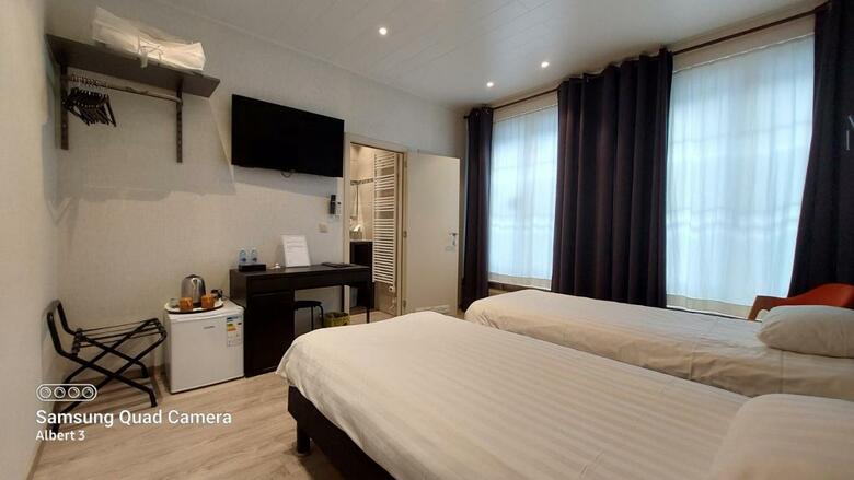 Hostal Gsb - Albert