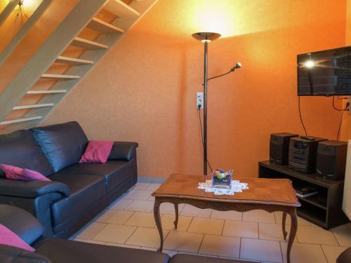 Cozy Farmhouse In Dalhem With Swimming Pool