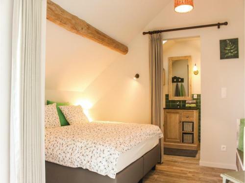 Nine-bedroom Holiday Home In Borgloon