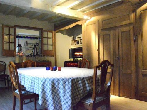 Cozy Holiday Home In Bievre With Pond