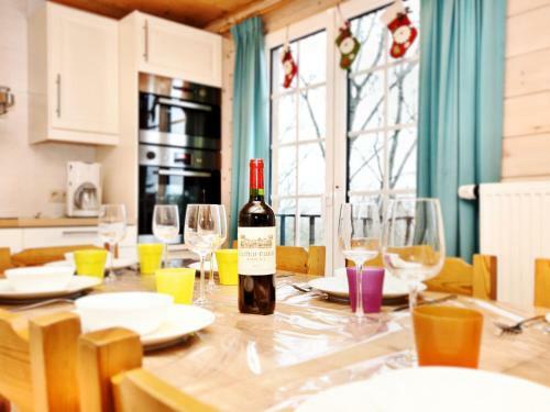 Luxurious Chalet In Septon With Jacuzzi